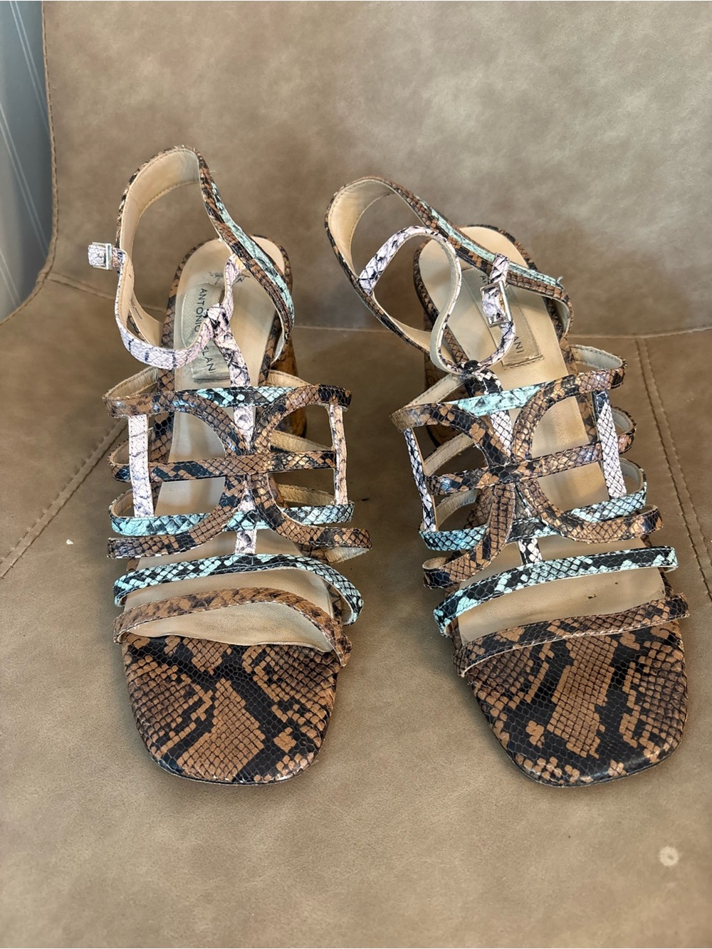 Antonio Melani snakeskin print heeled strappy shoes heels sandals size 10 - Picture 3 of 6